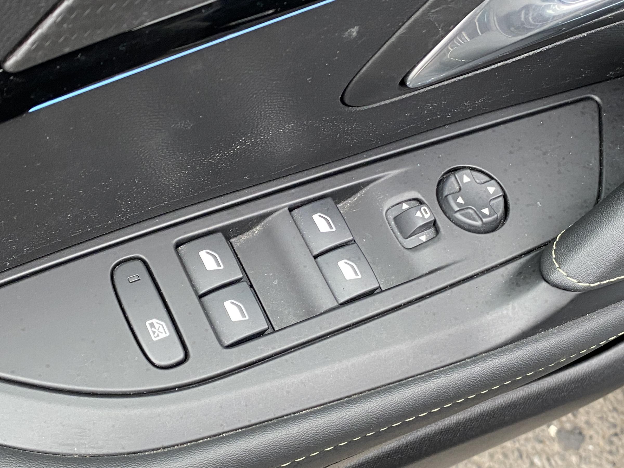 Peugeot 208, 2022 - pohled č. 11