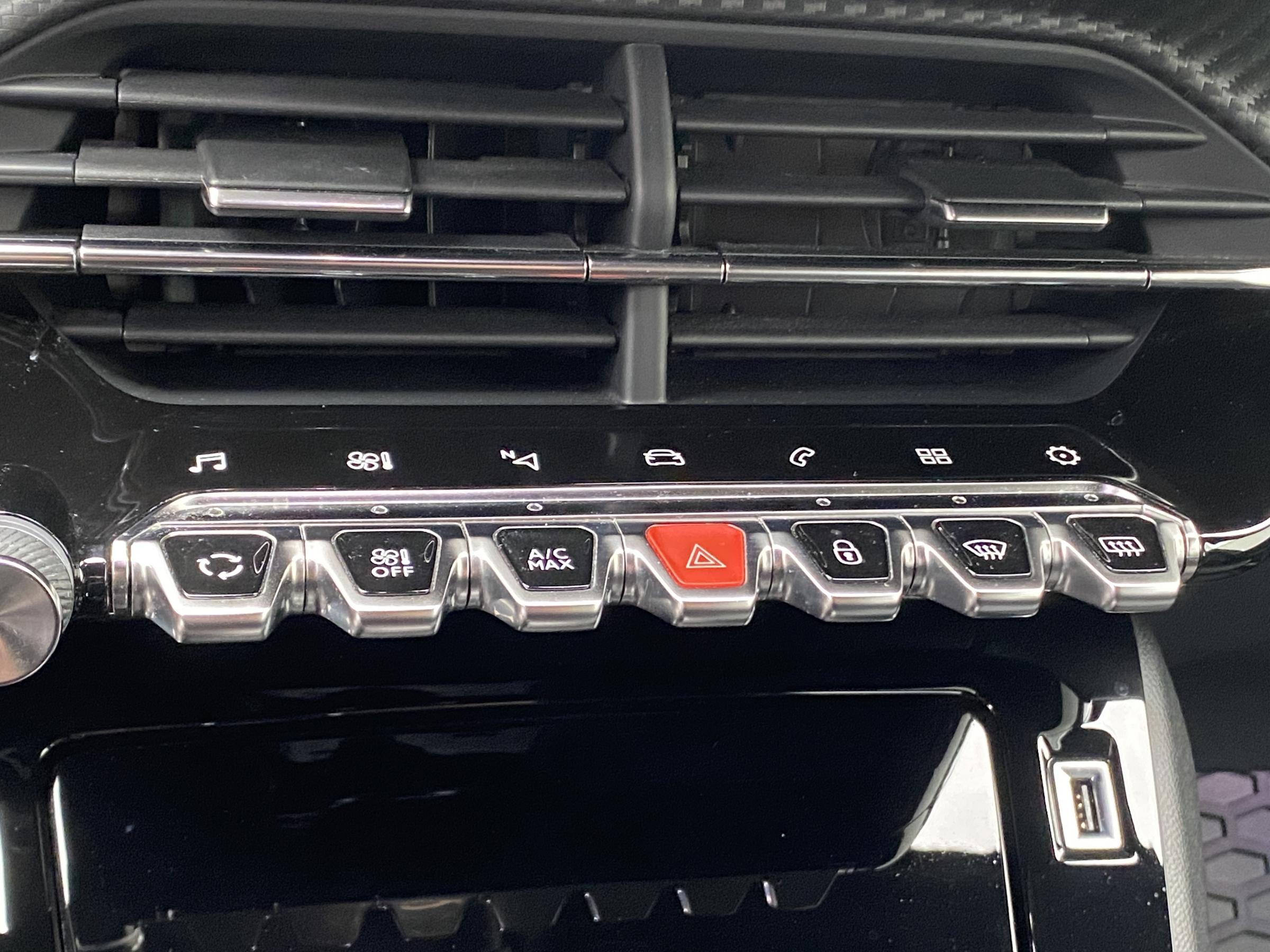 Peugeot 208, 2022 - pohled č. 15