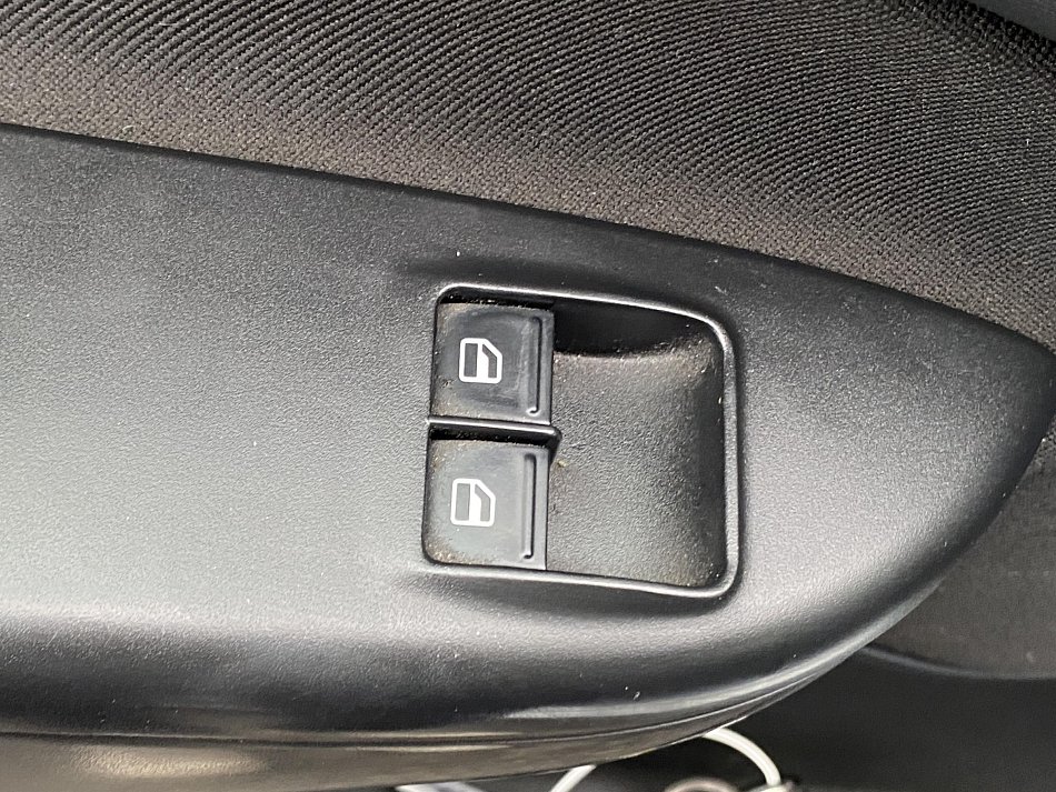 Škoda Octavia II 1.6TDi Ambiente