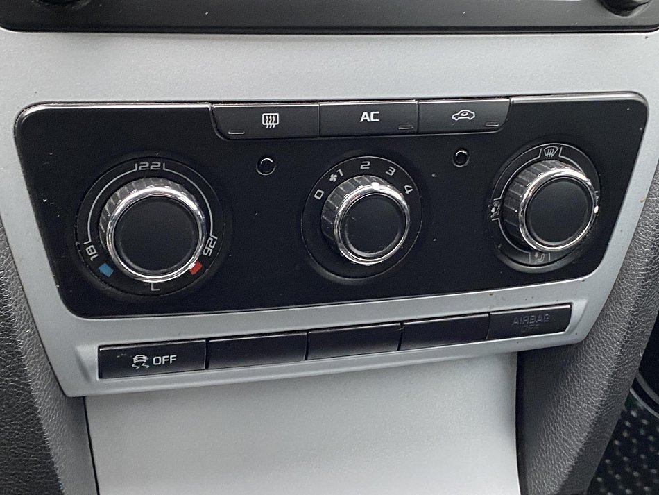 Škoda Octavia II 1.6TDi Ambiente