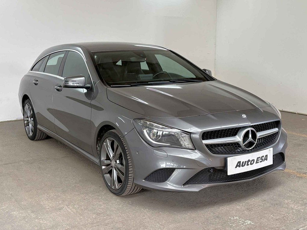Mercedes-Benz CLA 1.6  200