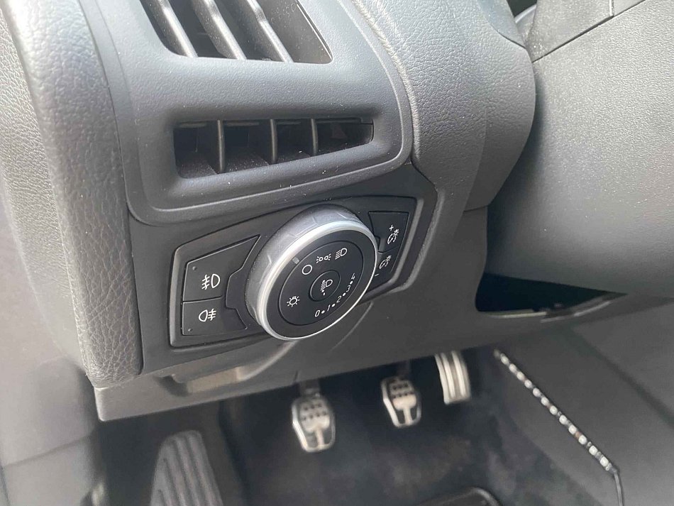 Ford Focus 1.5 EcoBoost Sport