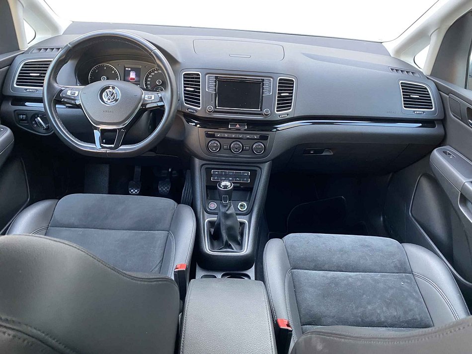 Volkswagen Sharan 2.0 TDI 