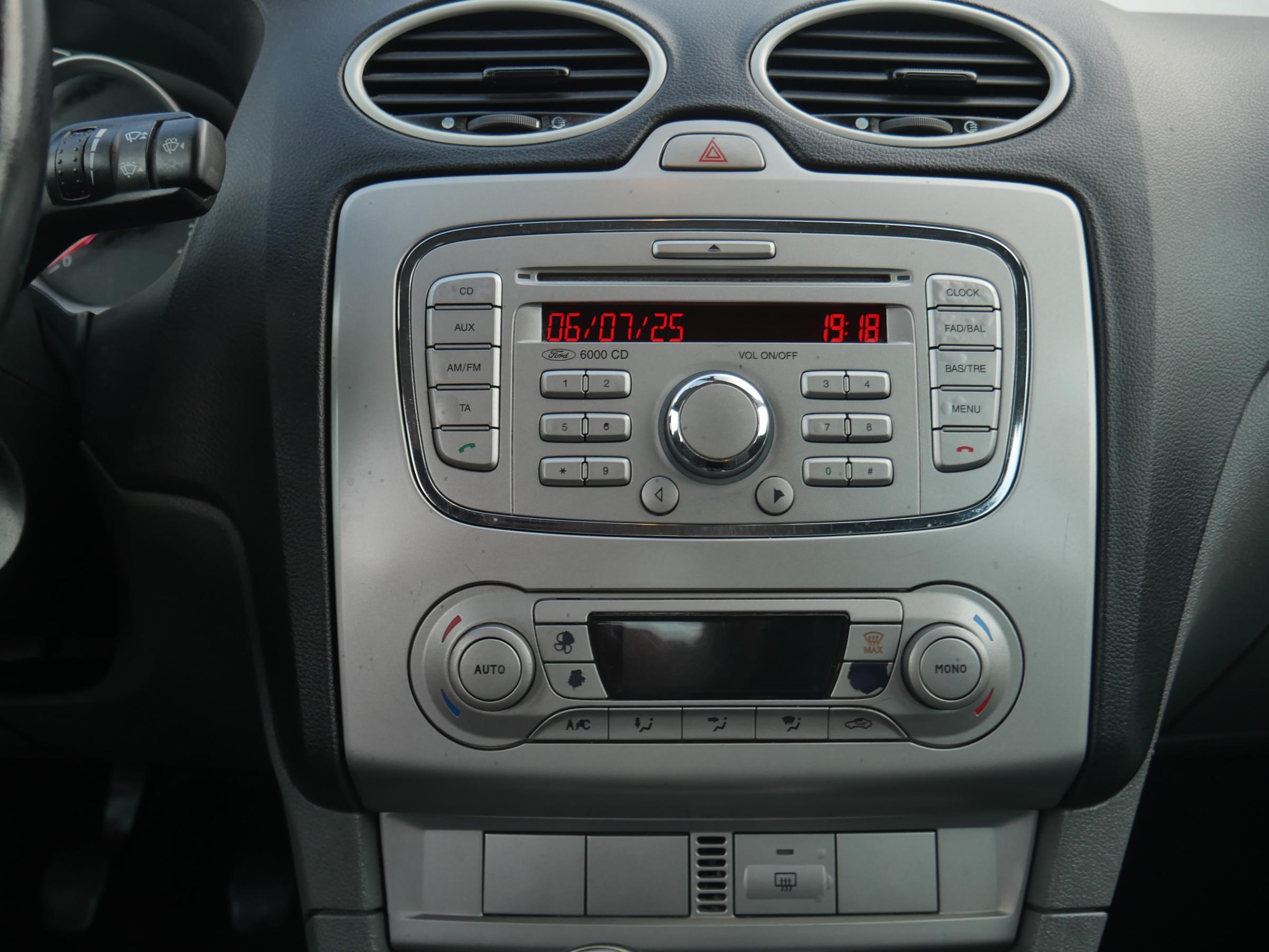 Ford Focus, 2008 - pohled č. 12