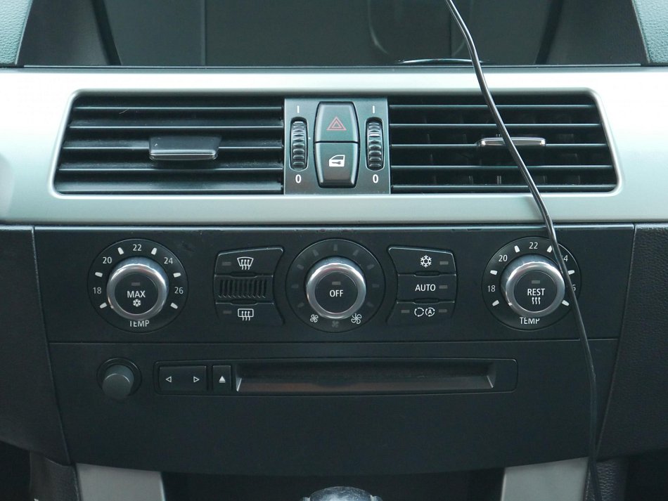 BMW Řada 5 2.5 i  523i