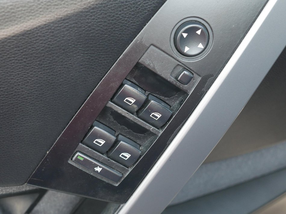 BMW Řada 5 2.5 i  523i