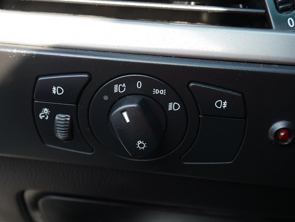 BMW Řada 5 2.5 i  523i