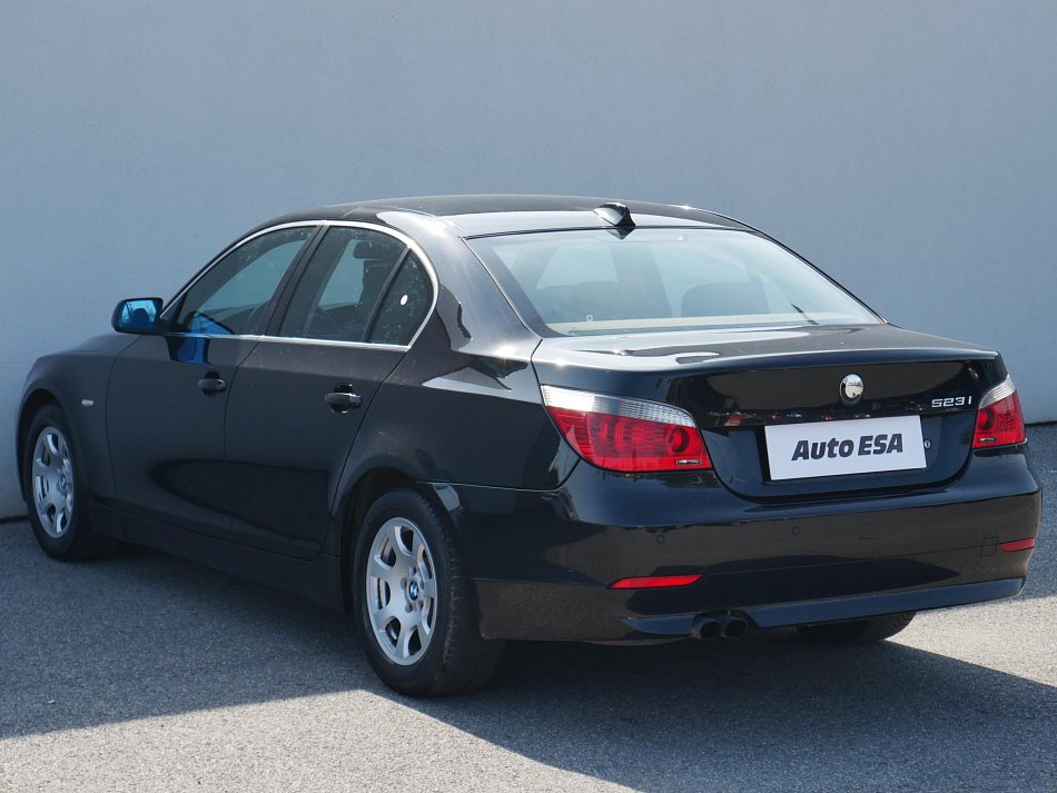 BMW Řada 5 2.5 i  523i