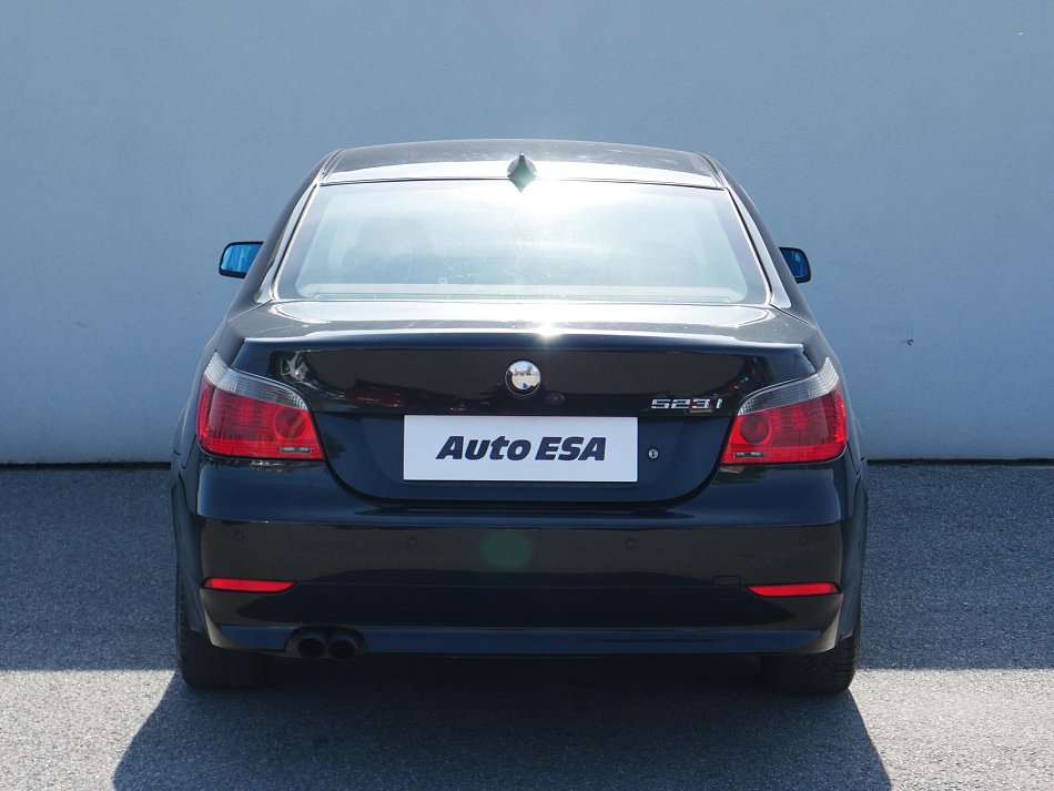 BMW Řada 5 2.5 i  523i