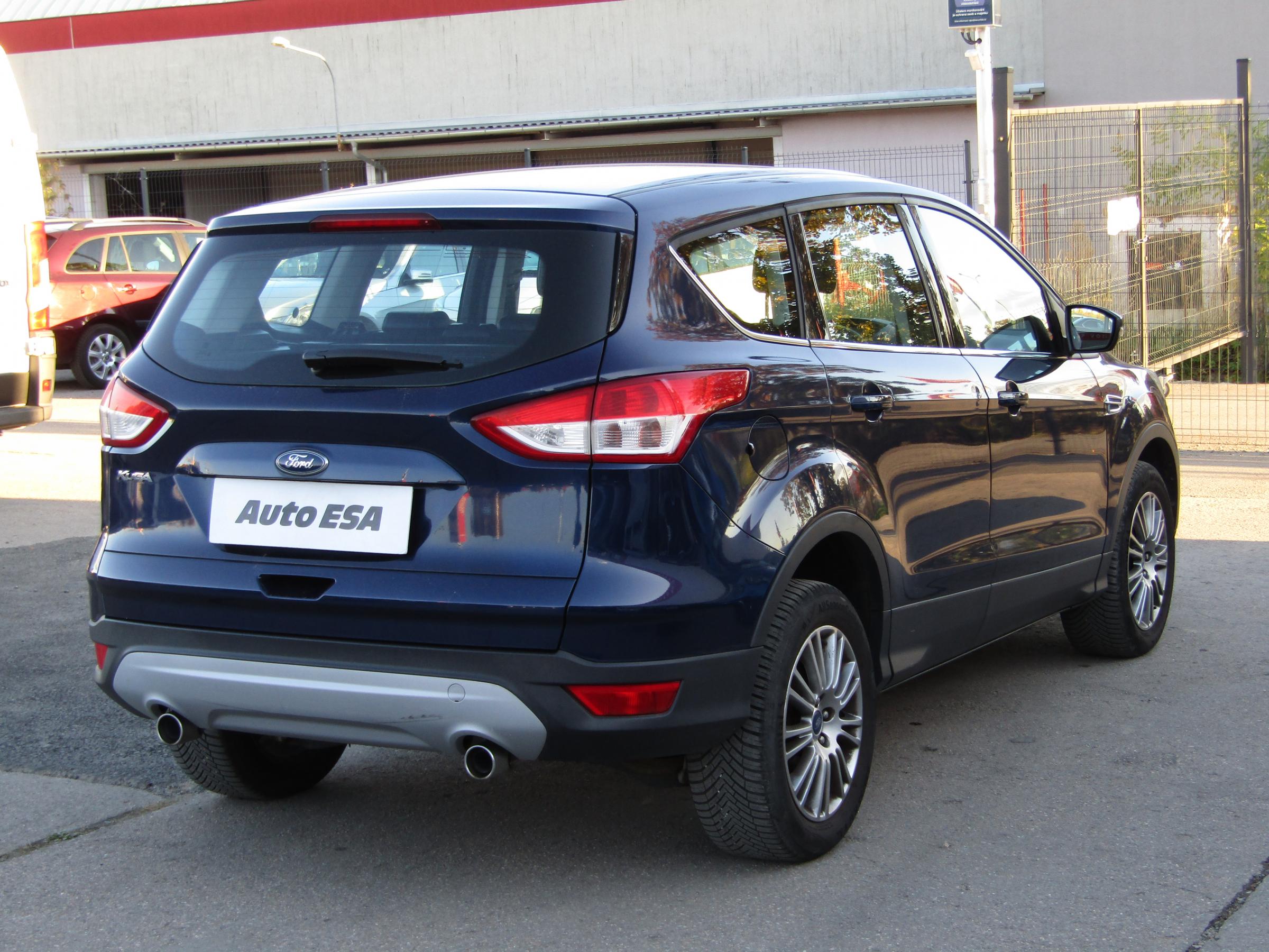 Ford Kuga, 2013 - pohled č. 4