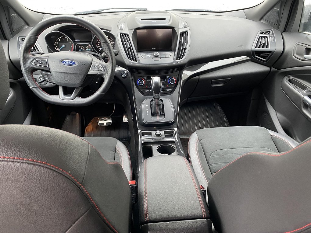 Ford Kuga 1.5EB ST-Line AWD