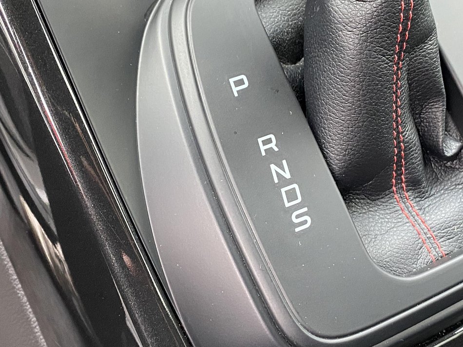 Ford Kuga 1.5EB ST-Line AWD