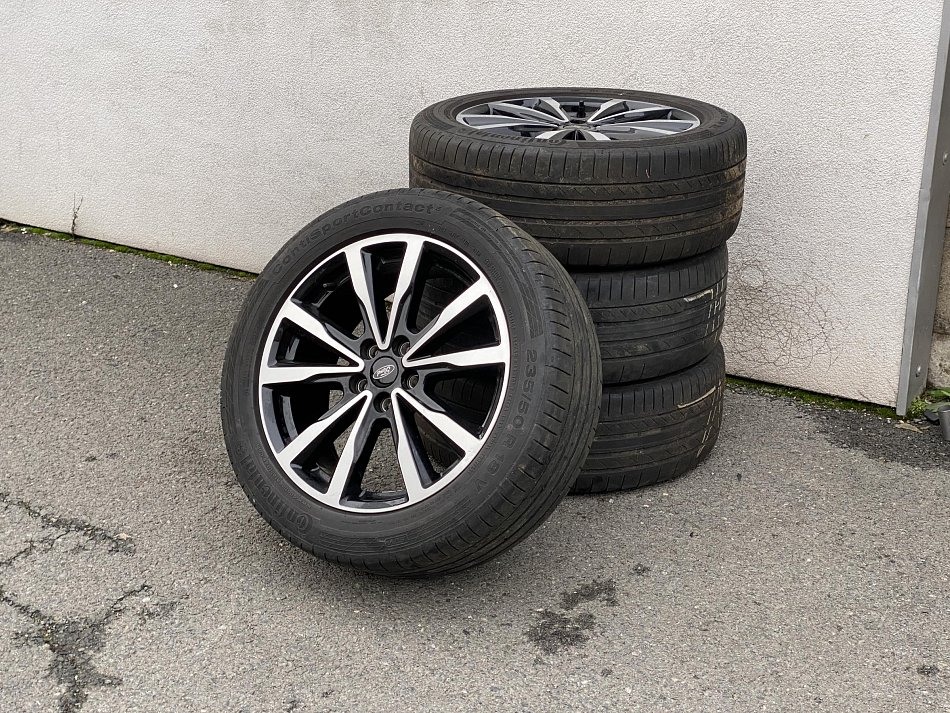 Ford Kuga 1.5EB ST-Line AWD