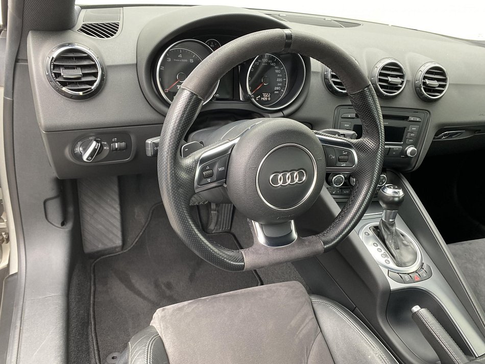 Audi TT Coupé 2.0TFSi 