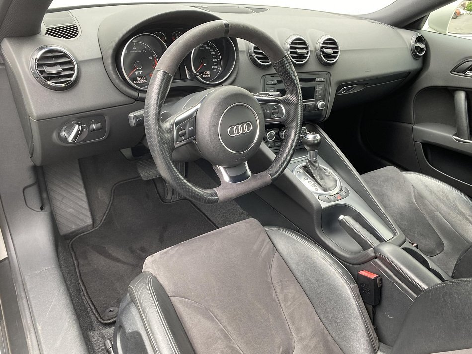 Audi TT Coupé 2.0TFSi 