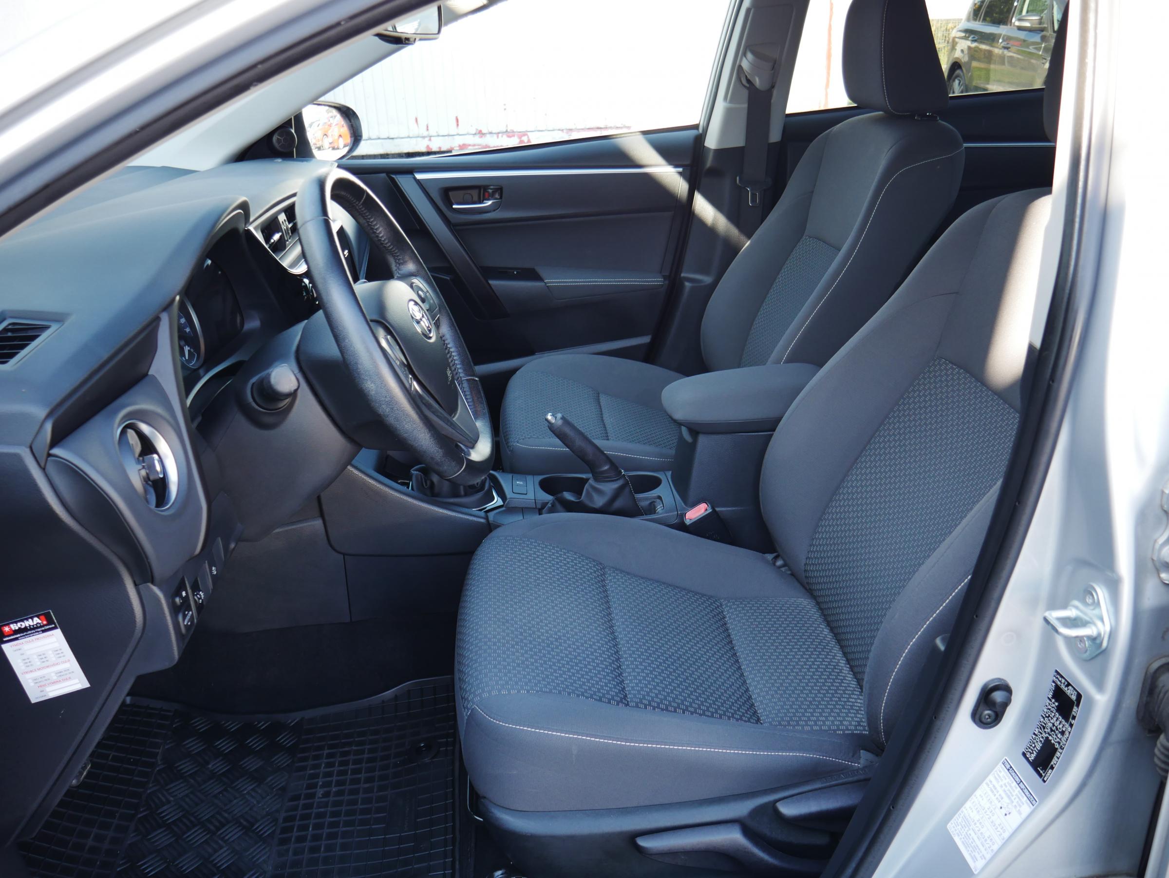 Toyota Corolla, 2017 - pohled č. 10