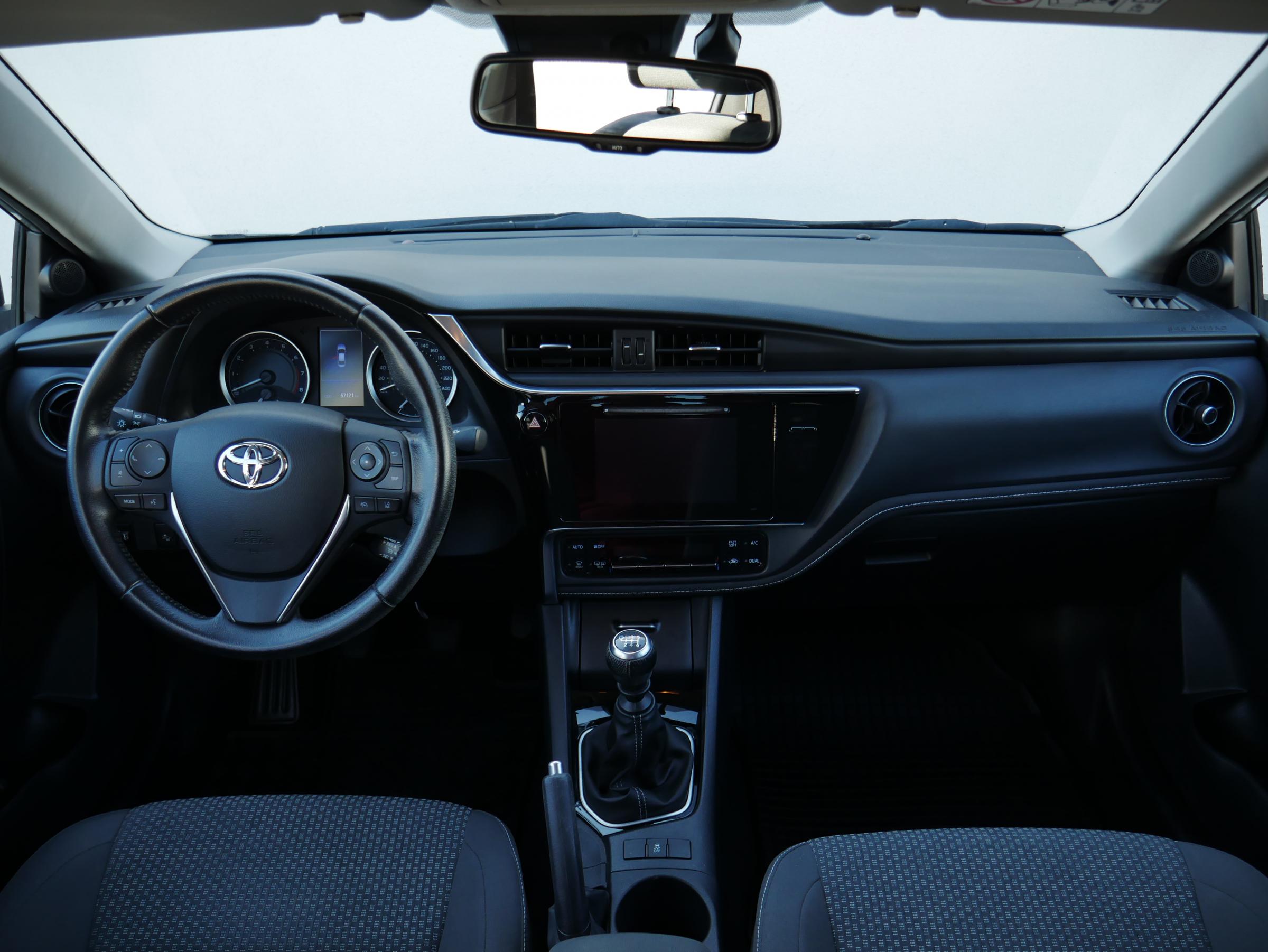 Toyota Corolla, 2017 - pohled č. 8