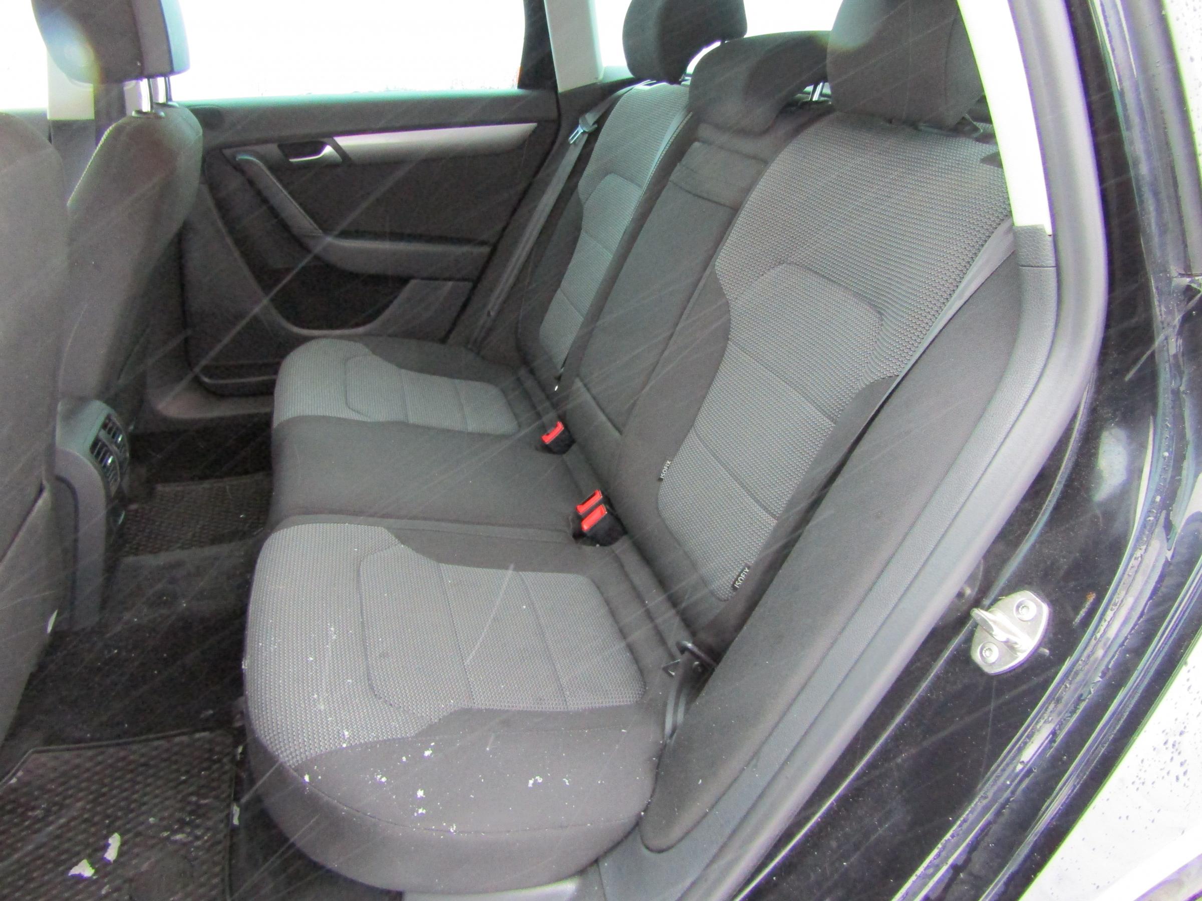 Volkswagen Passat, 2014 - pohled č. 10