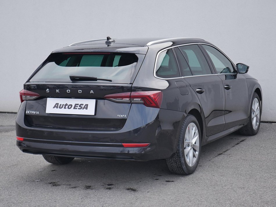 Škoda Octavia IV 2.0 TSi Style 4x4