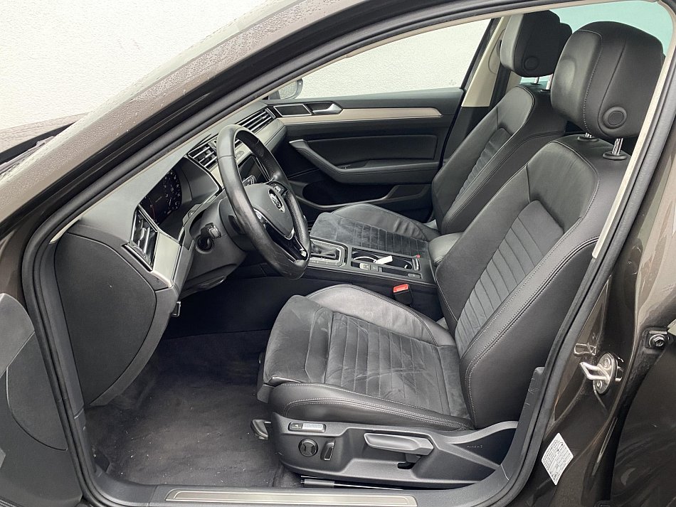 Volkswagen Passat 2.0 TDi Highline