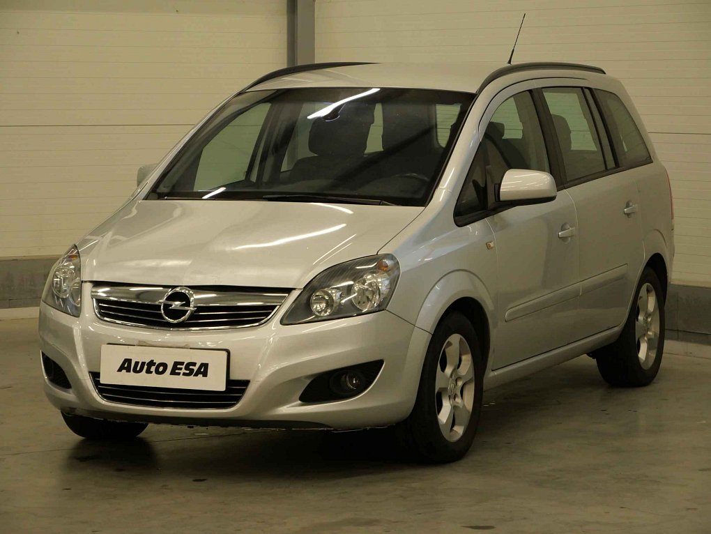Opel Zafira 1.6i  7 míst