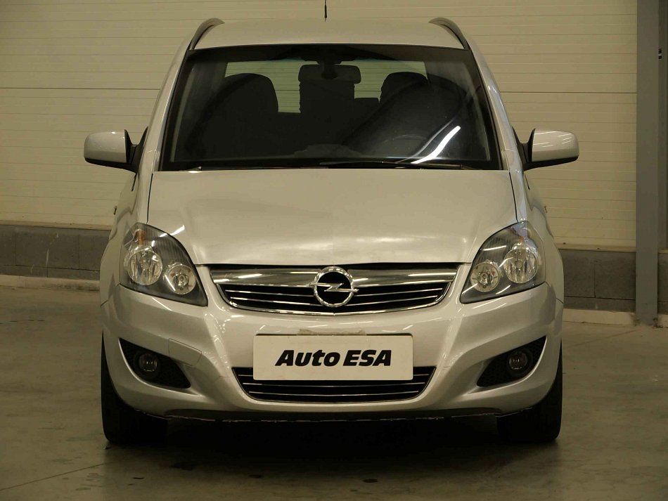 Opel Zafira 1.6i  7 míst
