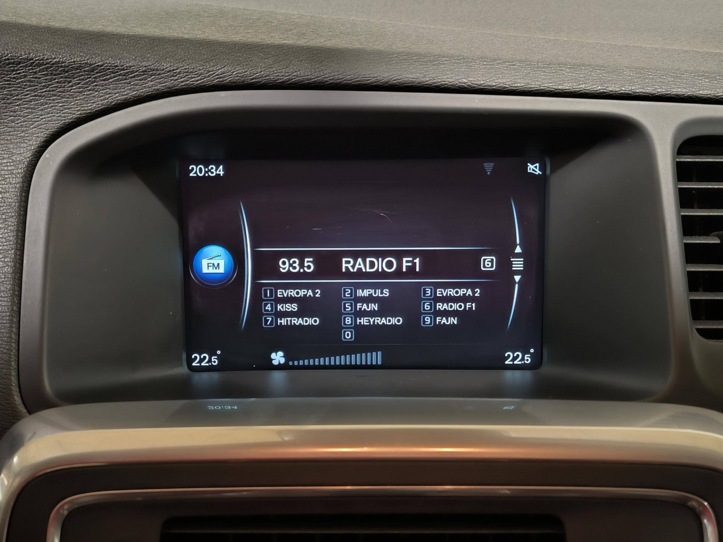 Volvo V60, 2015 - pohled č. 14