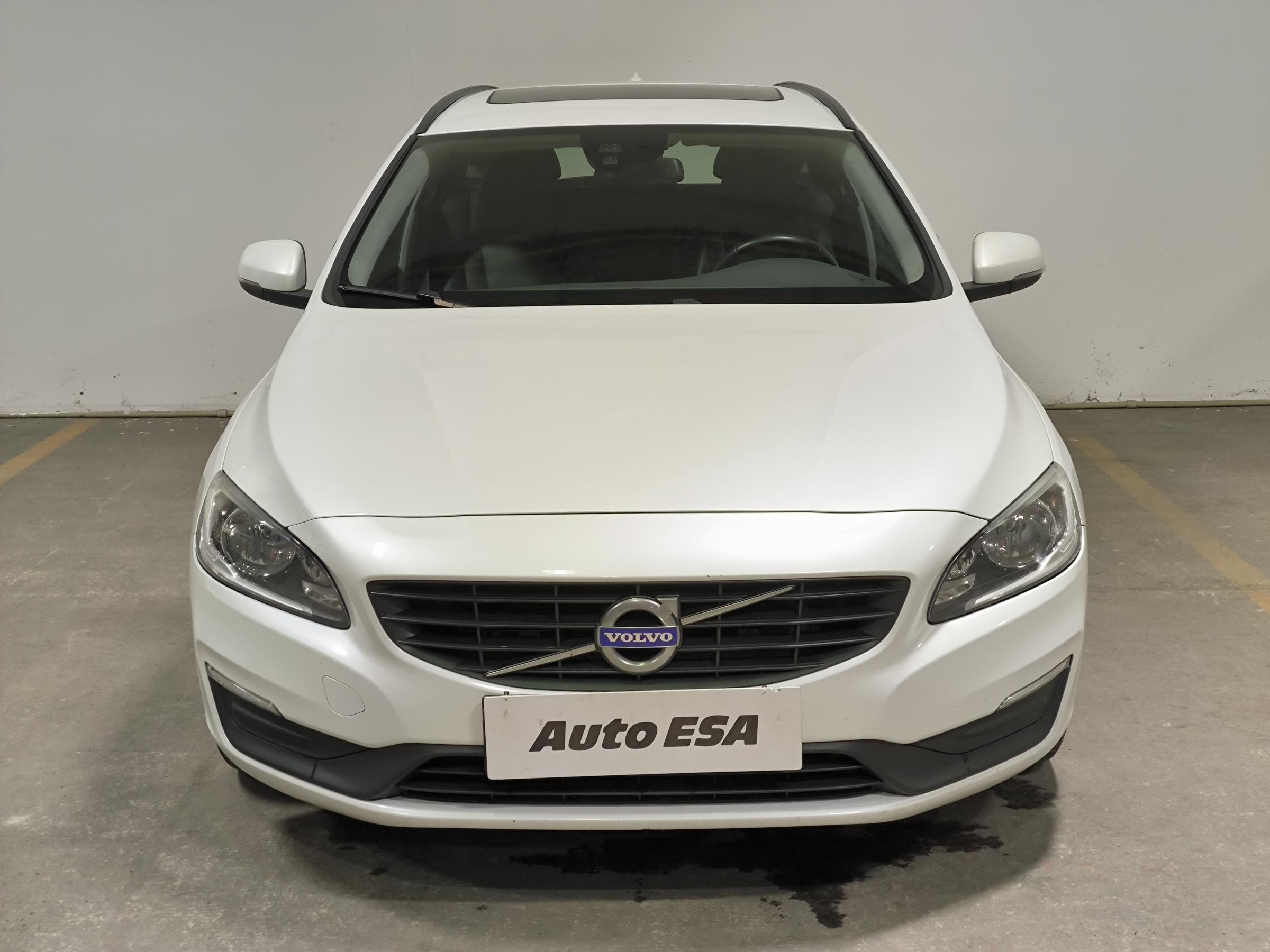 Volvo V60, 2015 - pohled č. 2