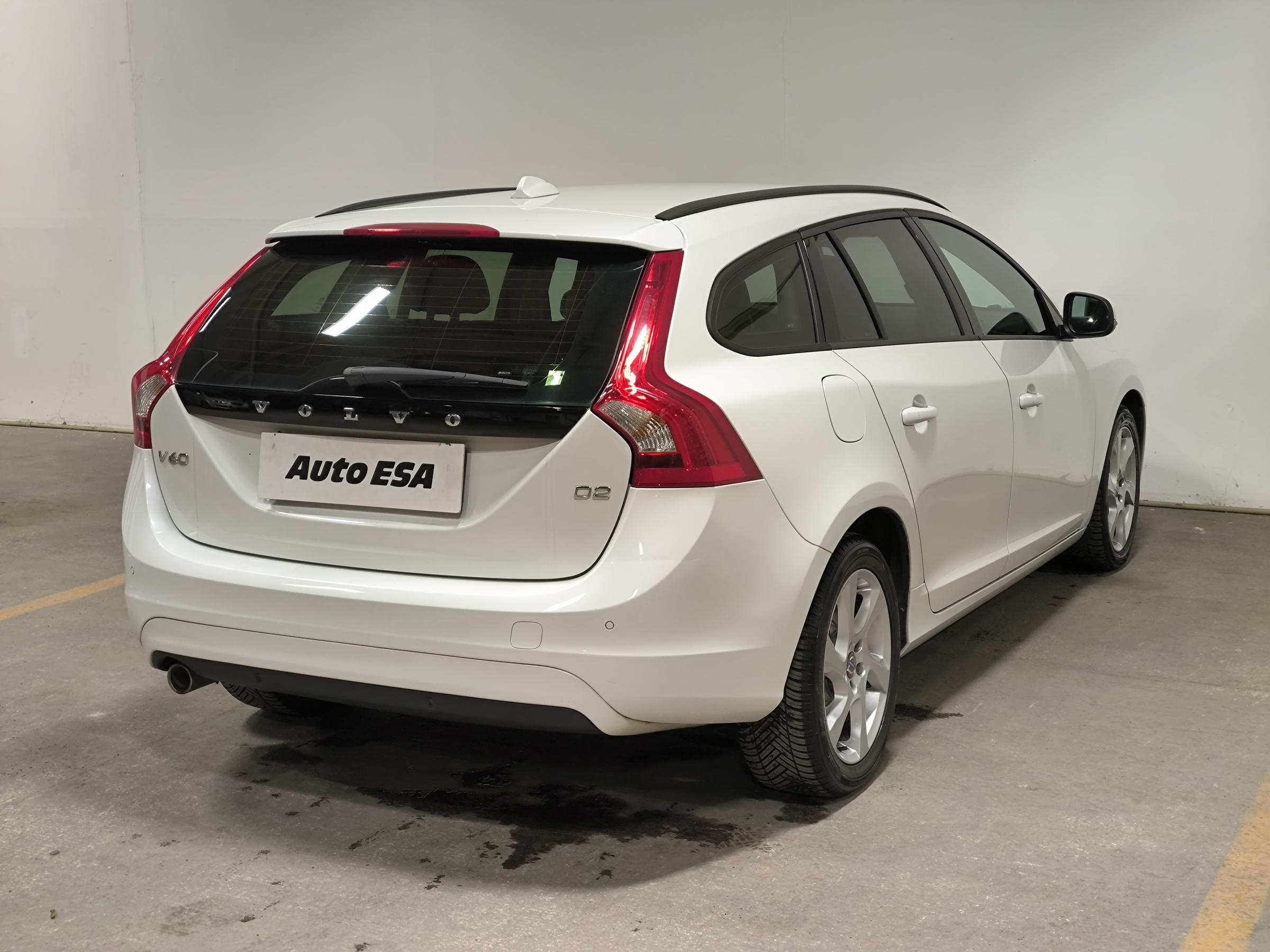 Volvo V60, 2015 - pohled č. 6