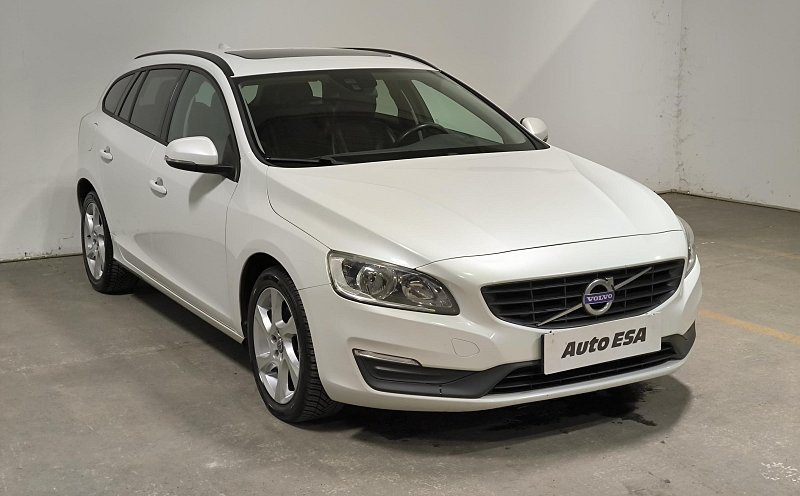 Volvo V60 2.0D 