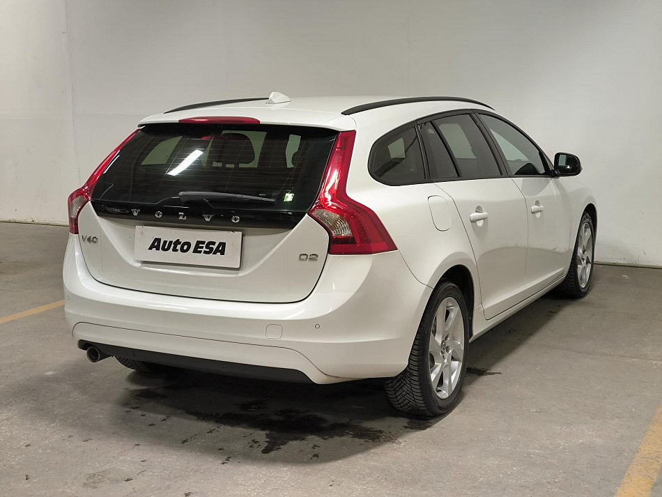 Volvo V60 2.0D 