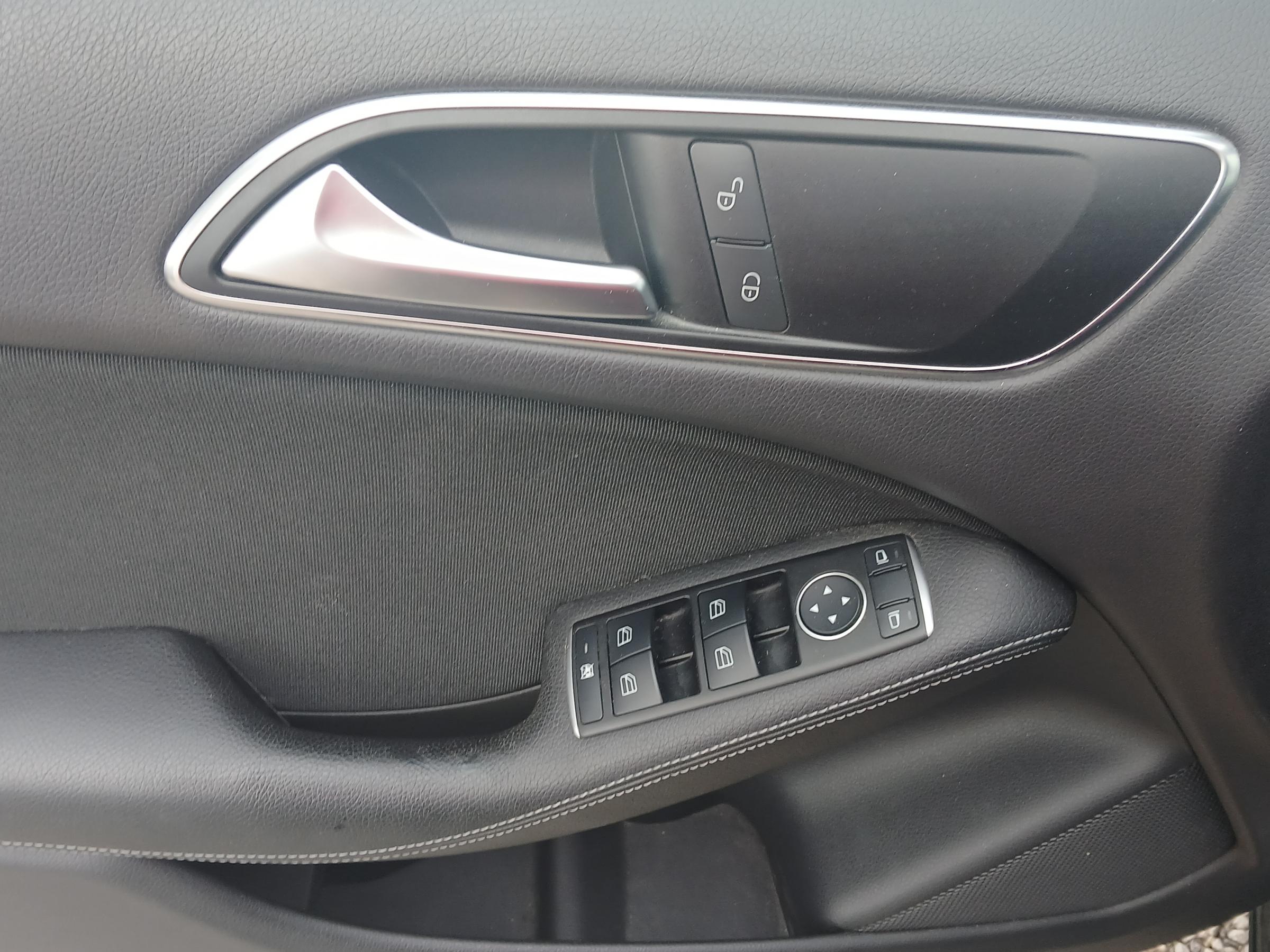 Mercedes-Benz Třída B, 2016 - pohled č. 11