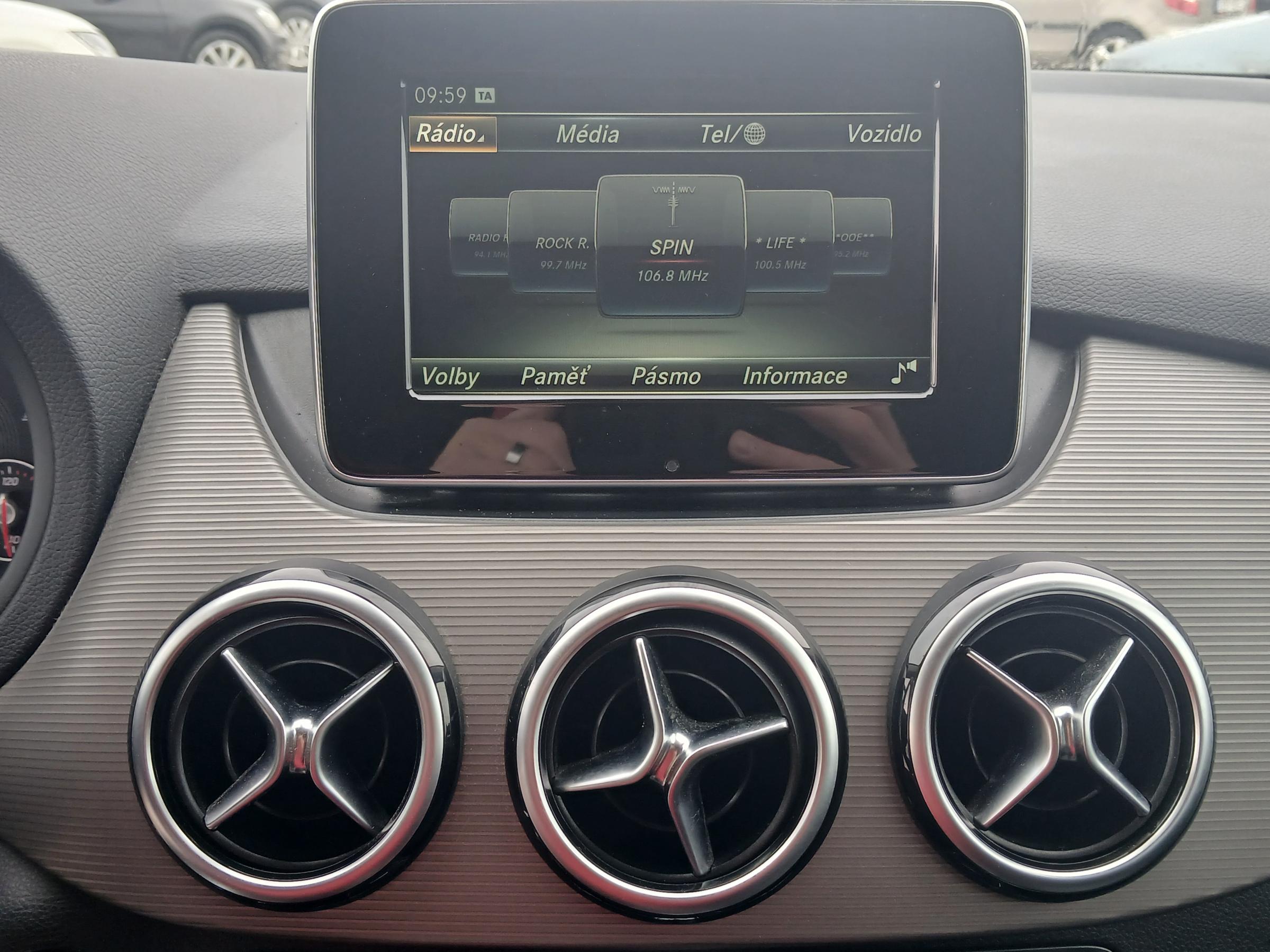 Mercedes-Benz Třída B, 2016 - pohled č. 13