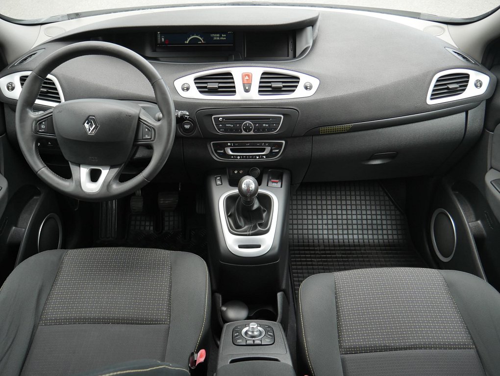 Renault Scénic 1.5 dCi  7míst