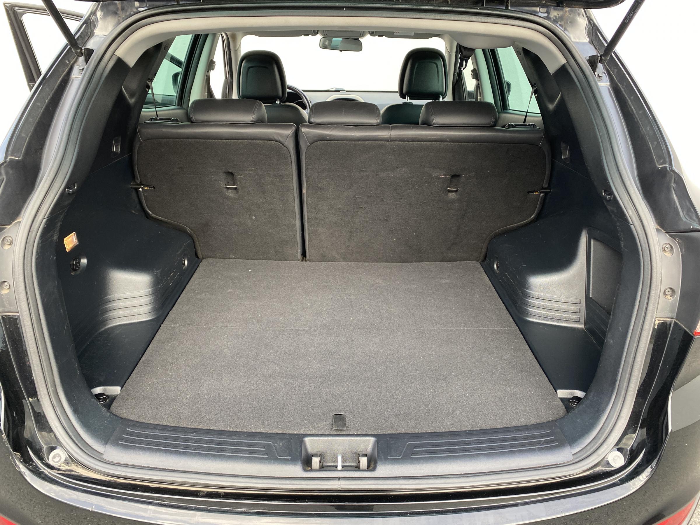 Hyundai ix35, 2012 - pohled č. 8