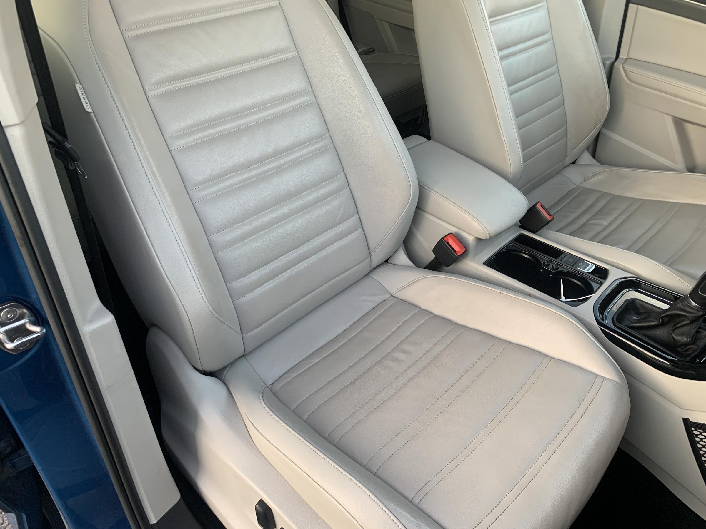 Volkswagen Touran, 2017 - pohled č. 12