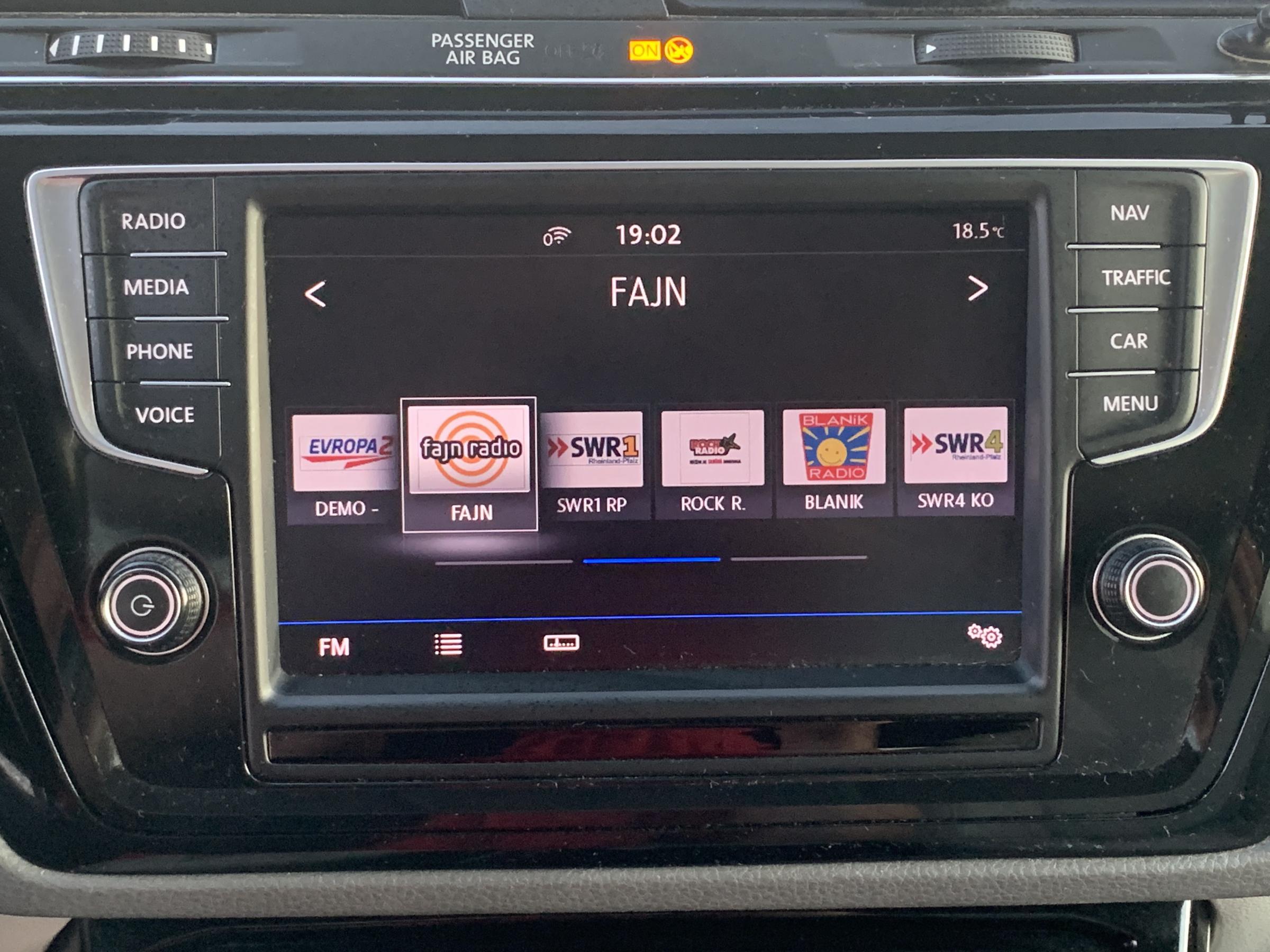 Volkswagen Touran, 2017 - pohled č. 15