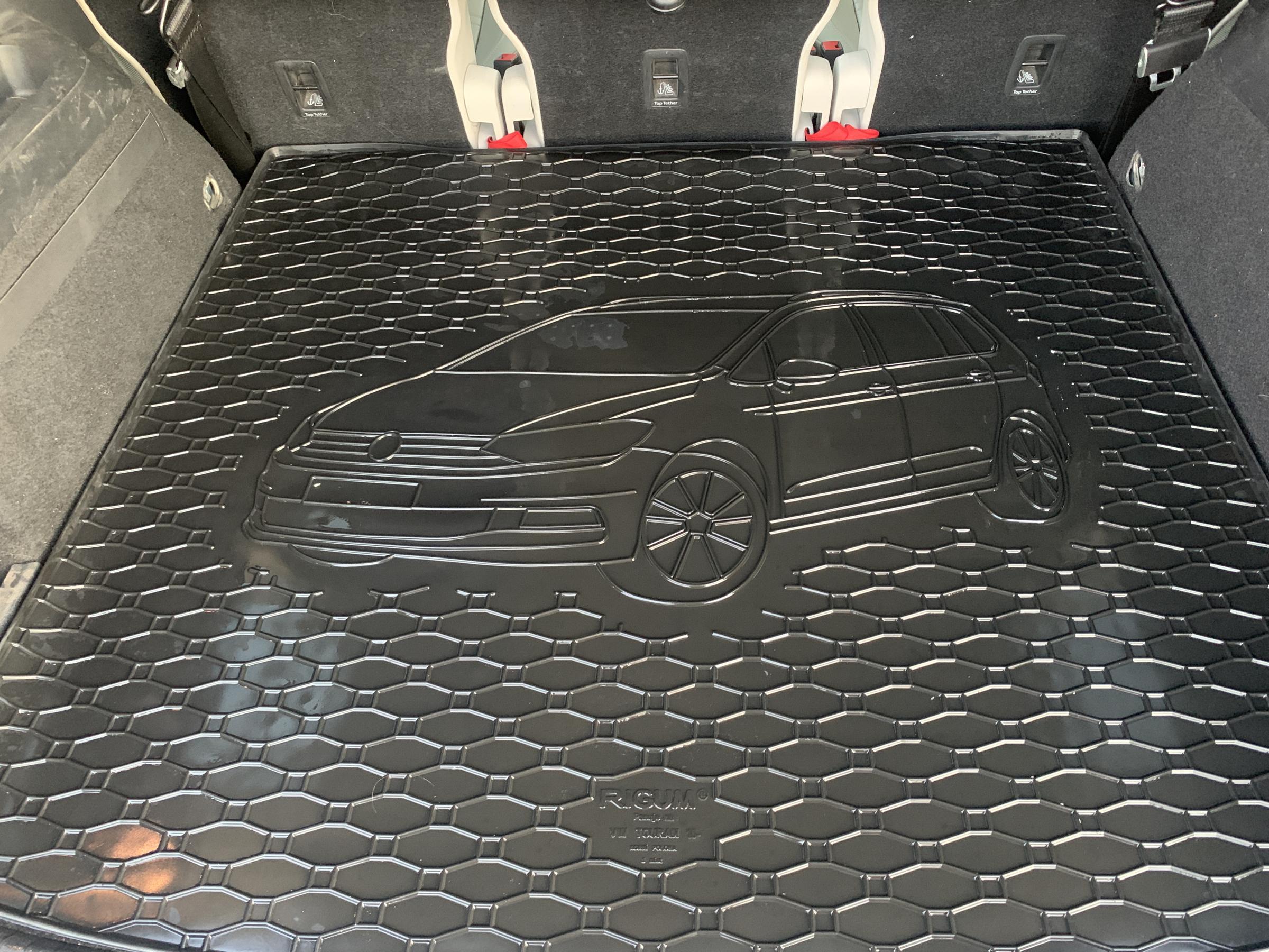 Volkswagen Touran, 2017 - pohled č. 7