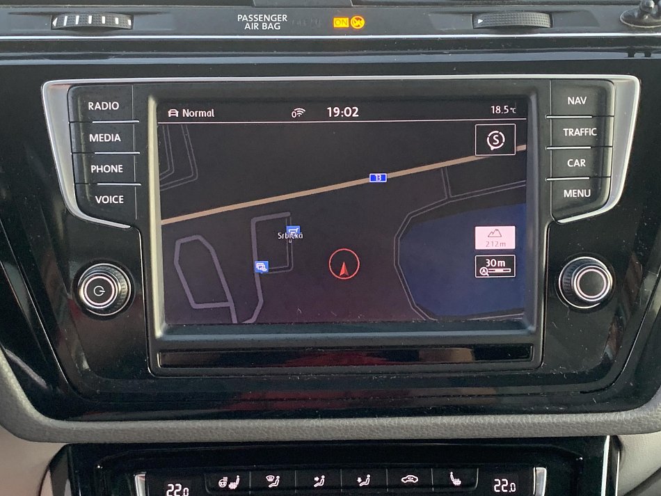 Volkswagen Touran 2.0 TDi R-Line