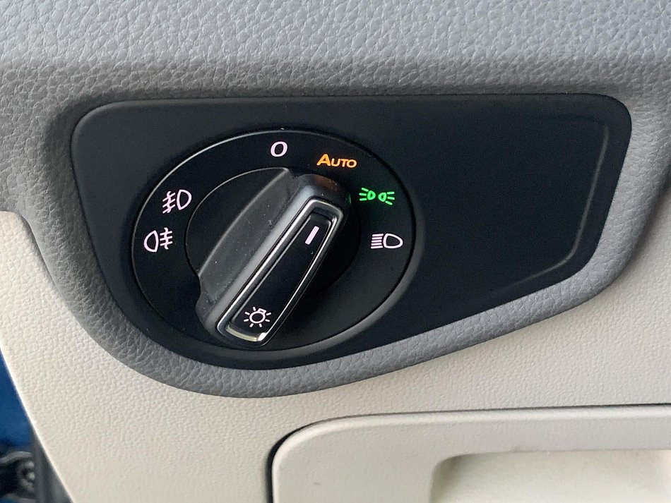 Volkswagen Touran 2.0 TDi R-Line