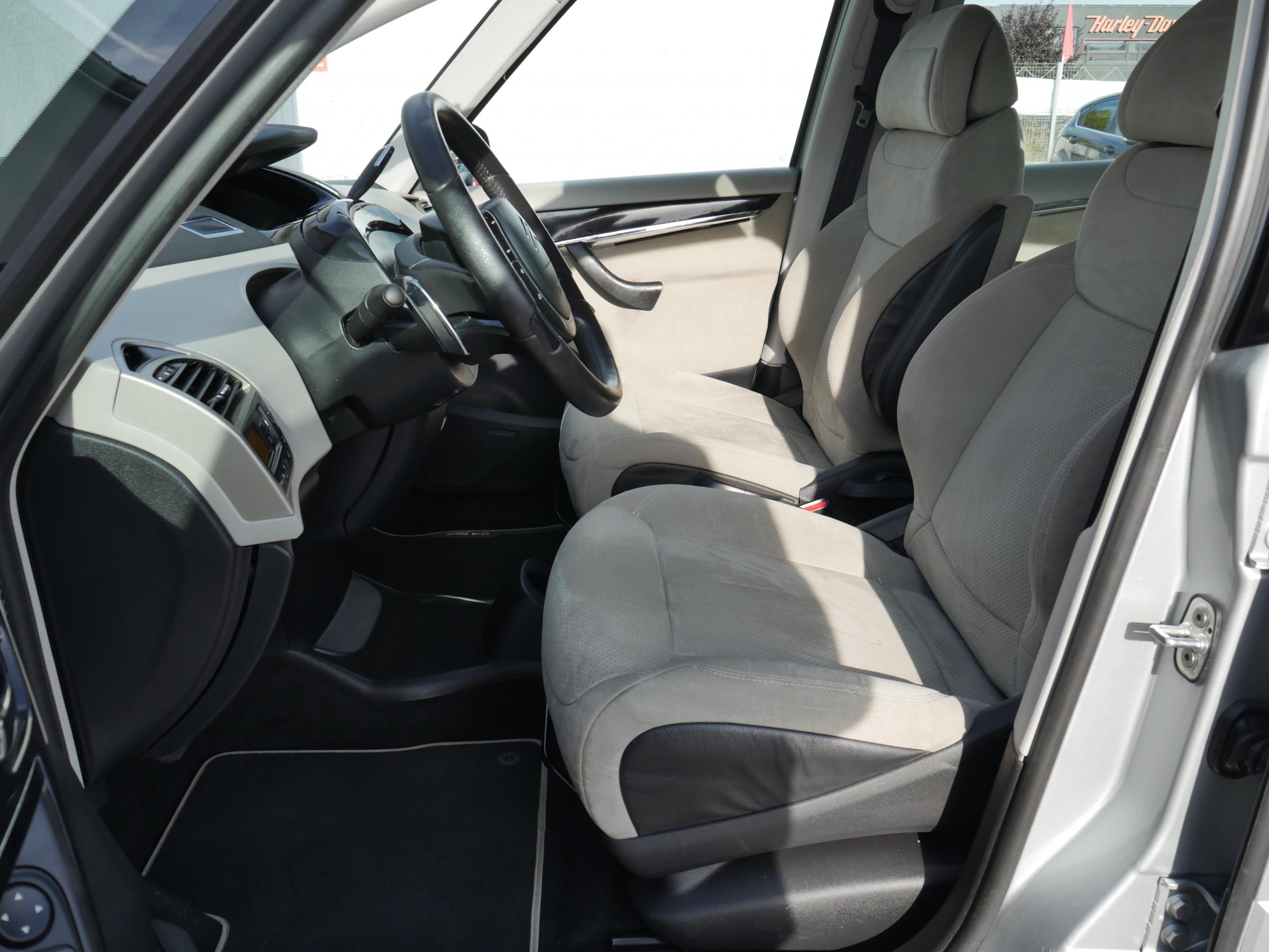 Citroën C4 Picasso, 2009 - pohled č. 9