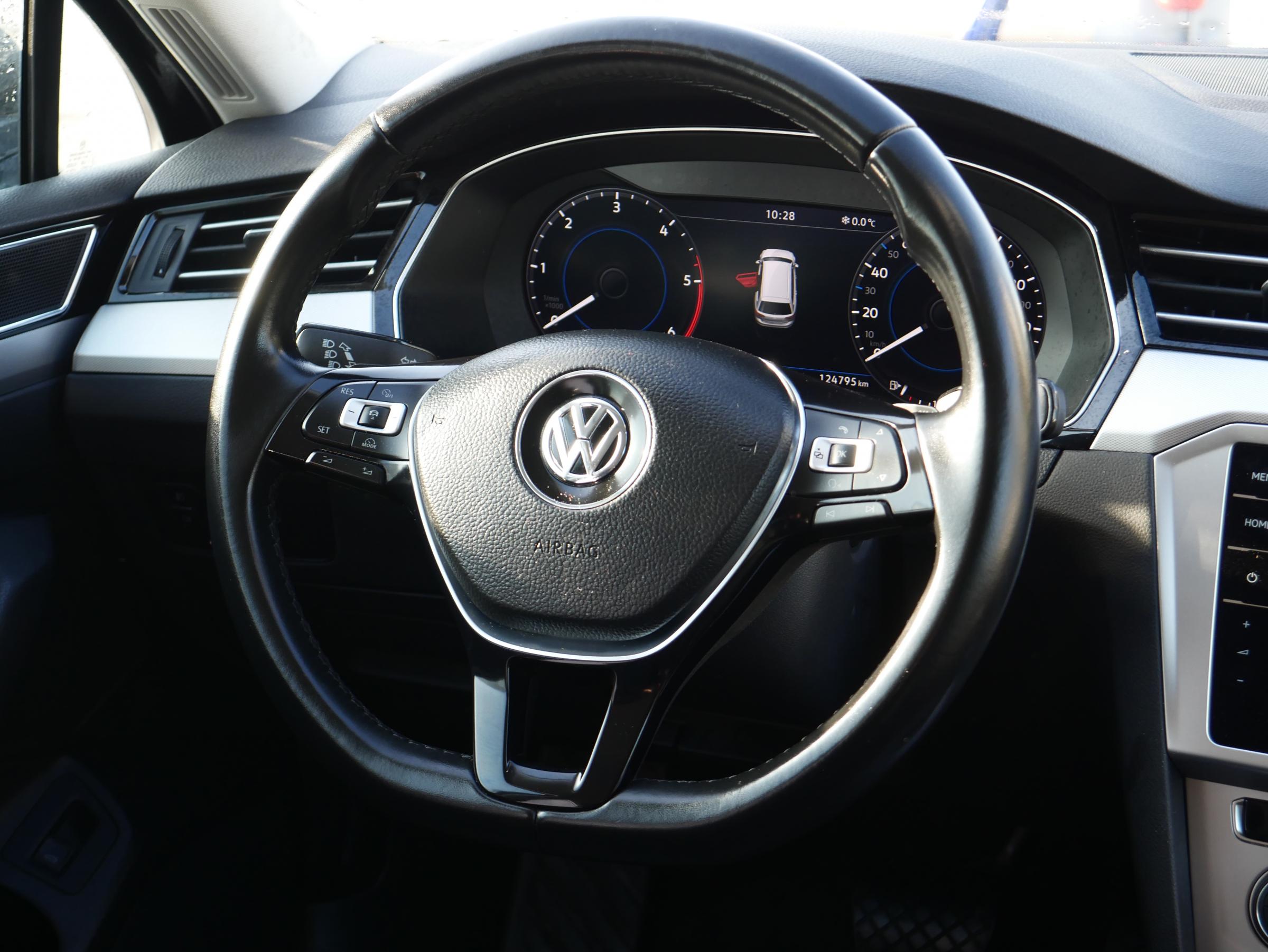 Volkswagen Passat, 2018 - pohled č. 14