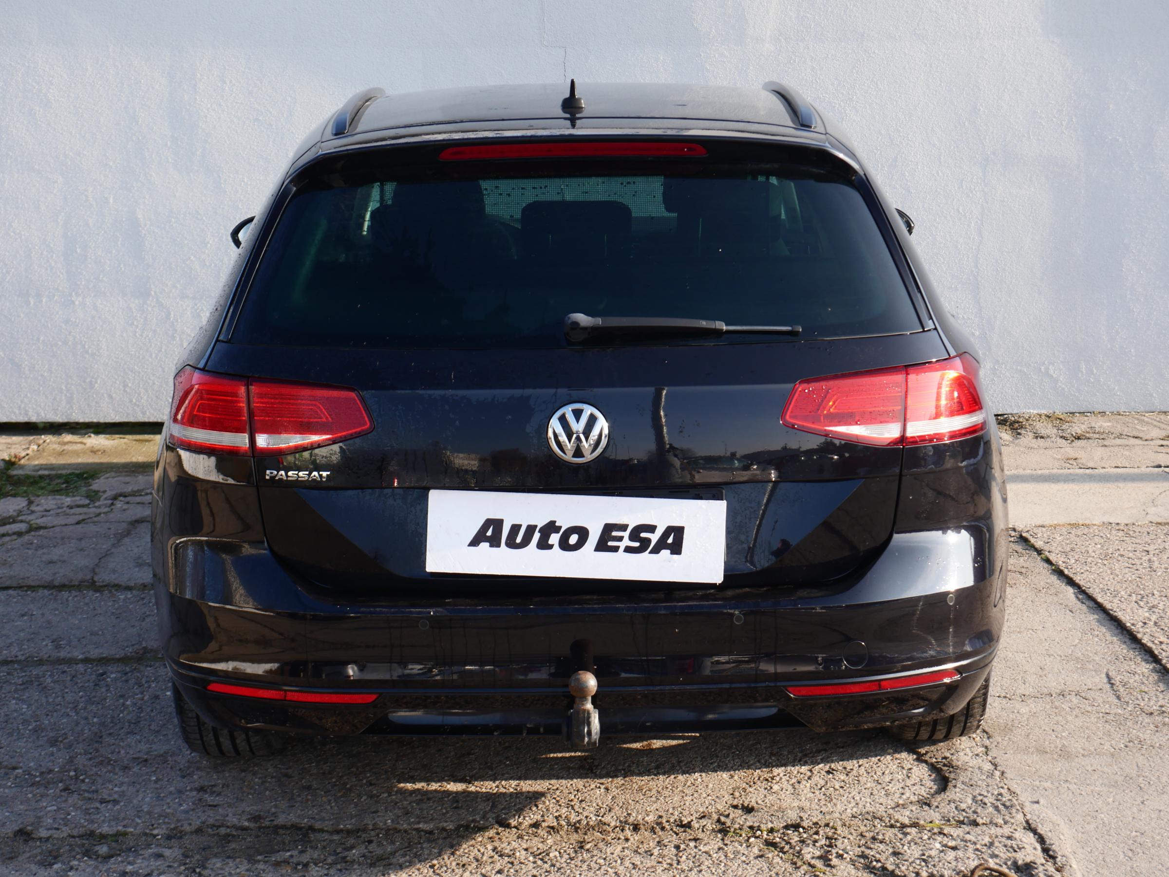 Volkswagen Passat, 2018 - pohled č. 5