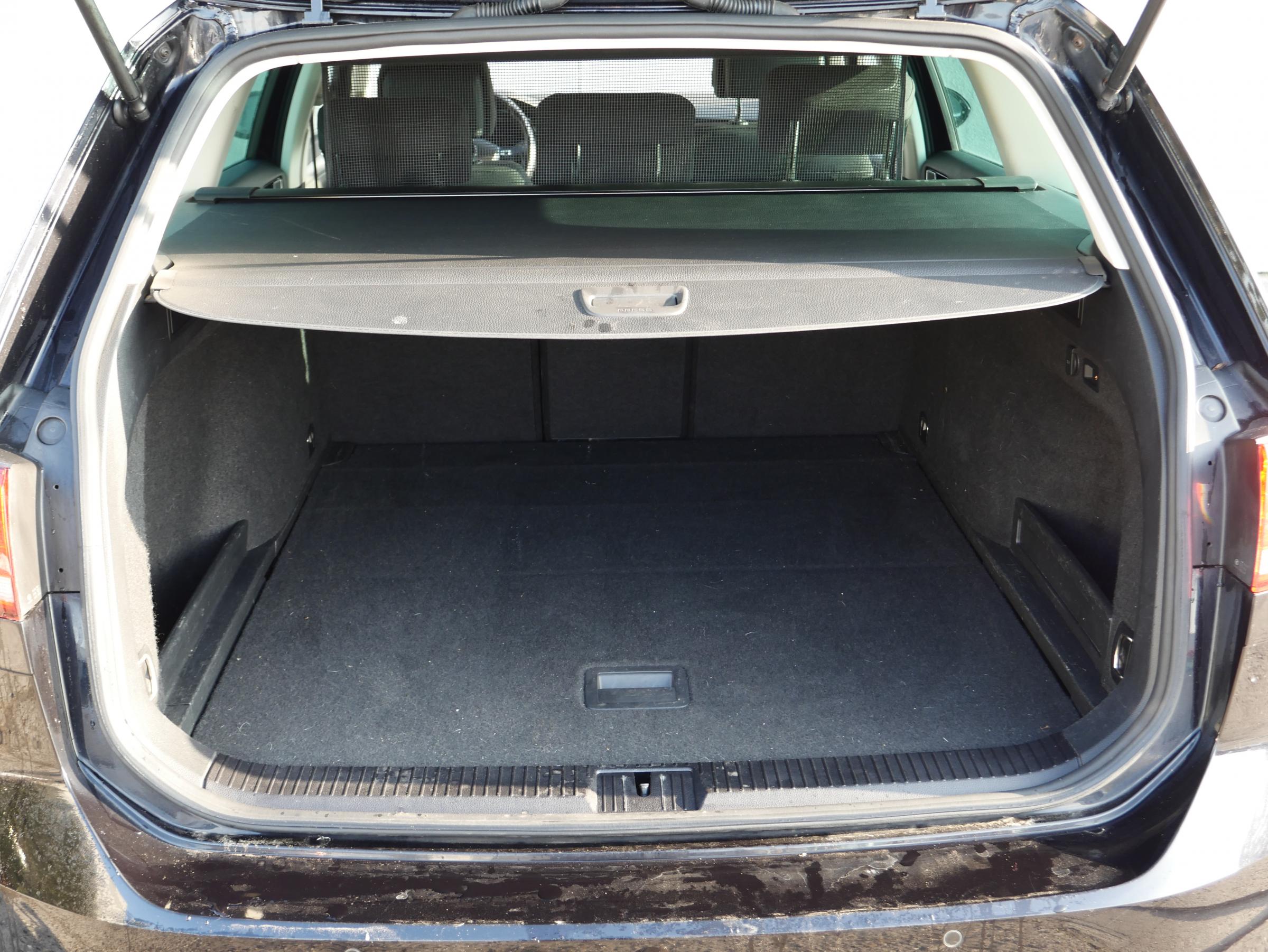 Volkswagen Passat, 2018 - pohled č. 7