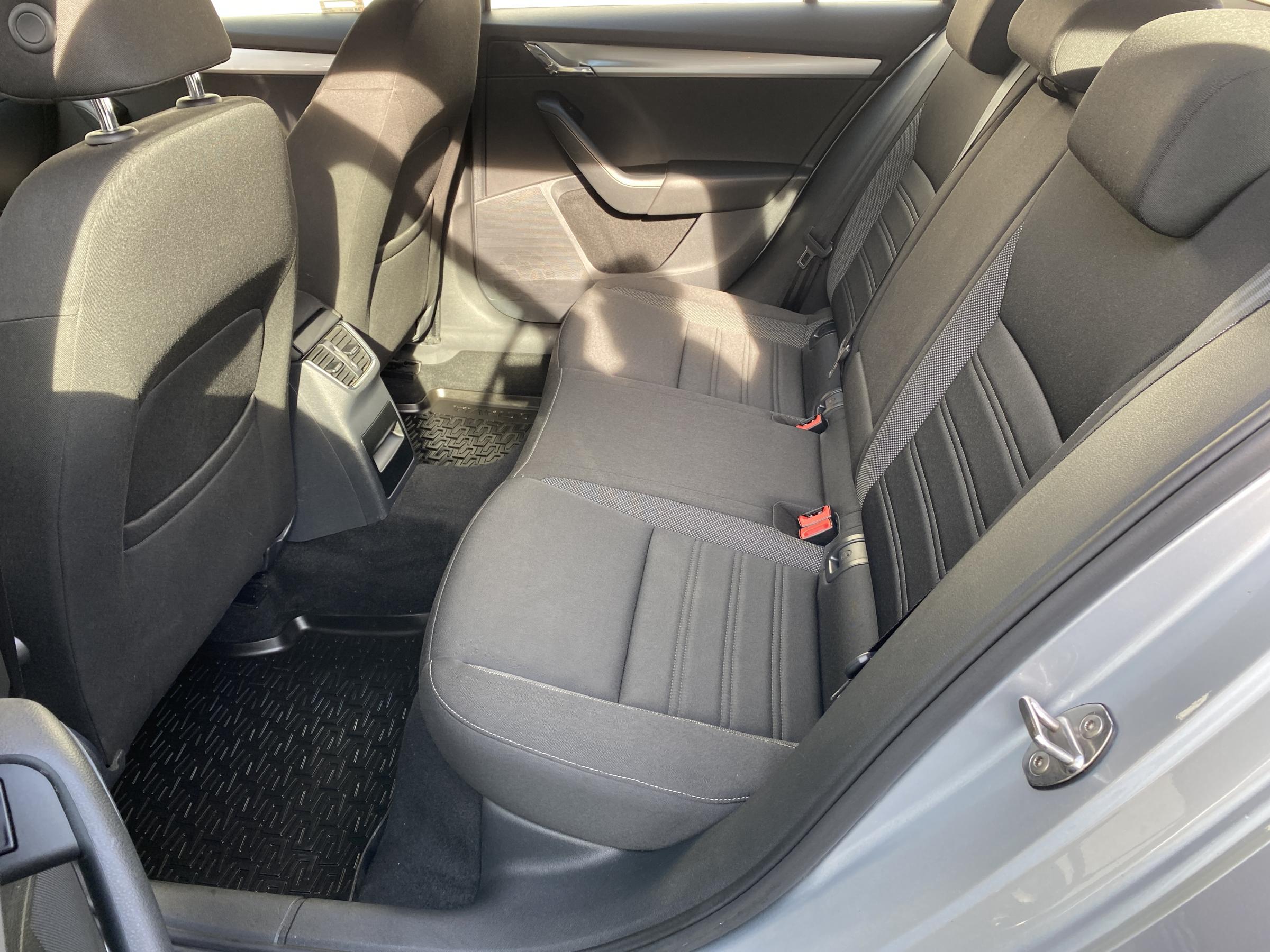 Škoda Octavia III, 2018 - pohled č. 10