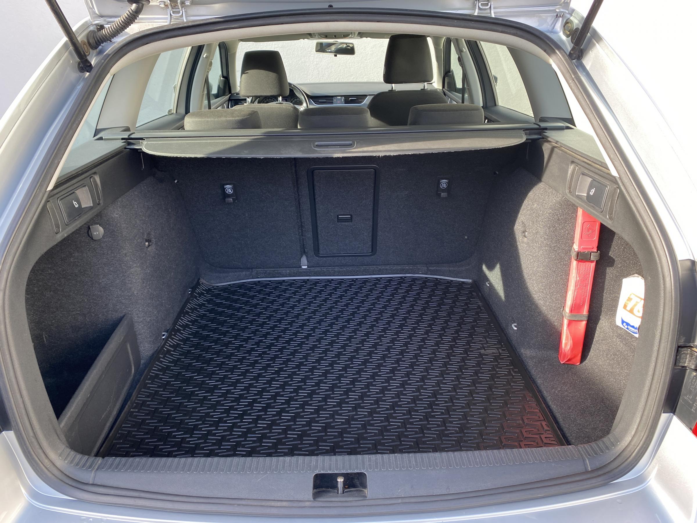 Škoda Octavia III, 2018 - pohled č. 7