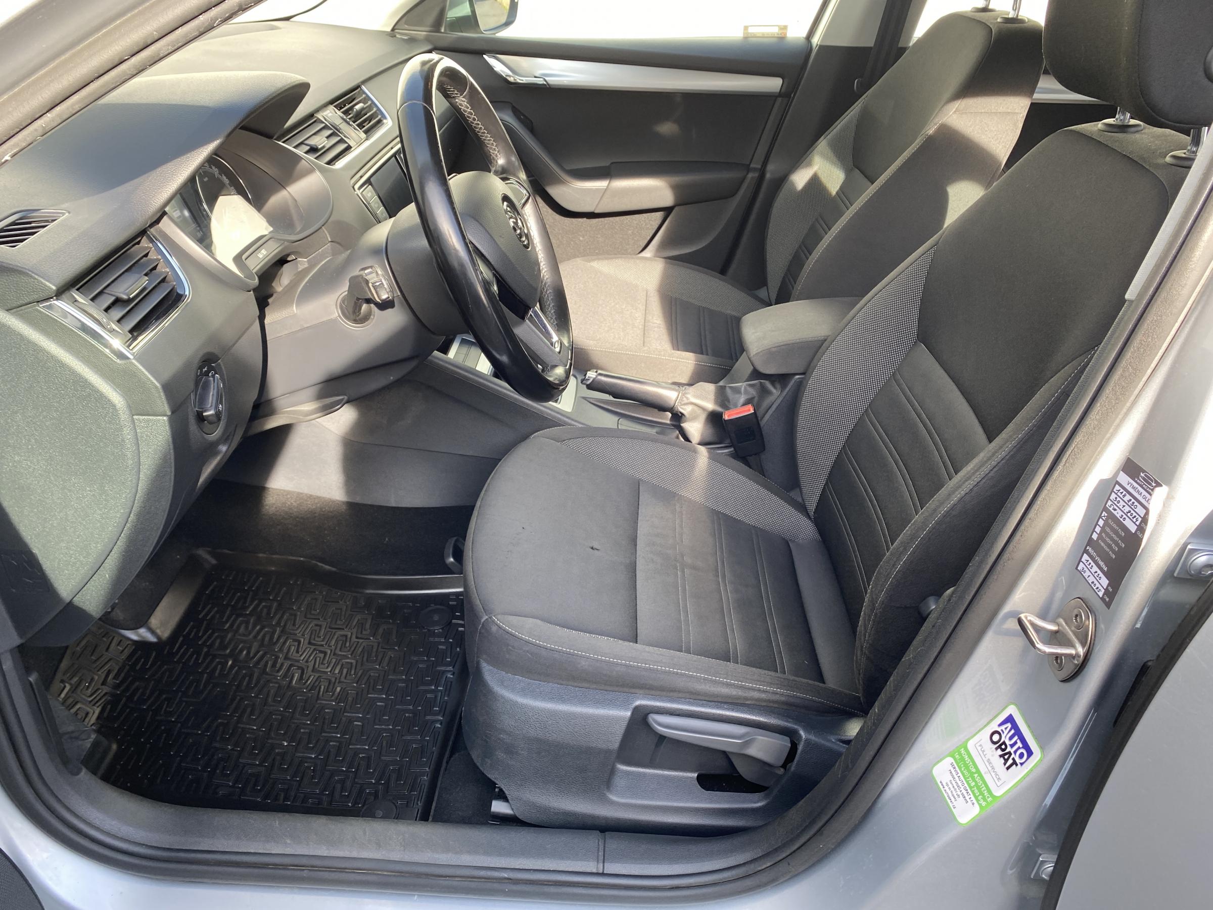 Škoda Octavia III, 2018 - pohled č. 9