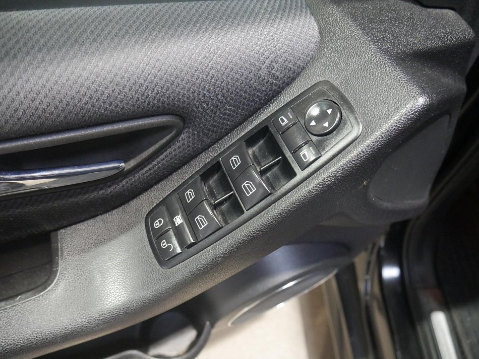 Mercedes-Benz Třída B 1.7  B 180