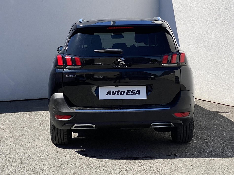Peugeot 5008 1.2PT Allure