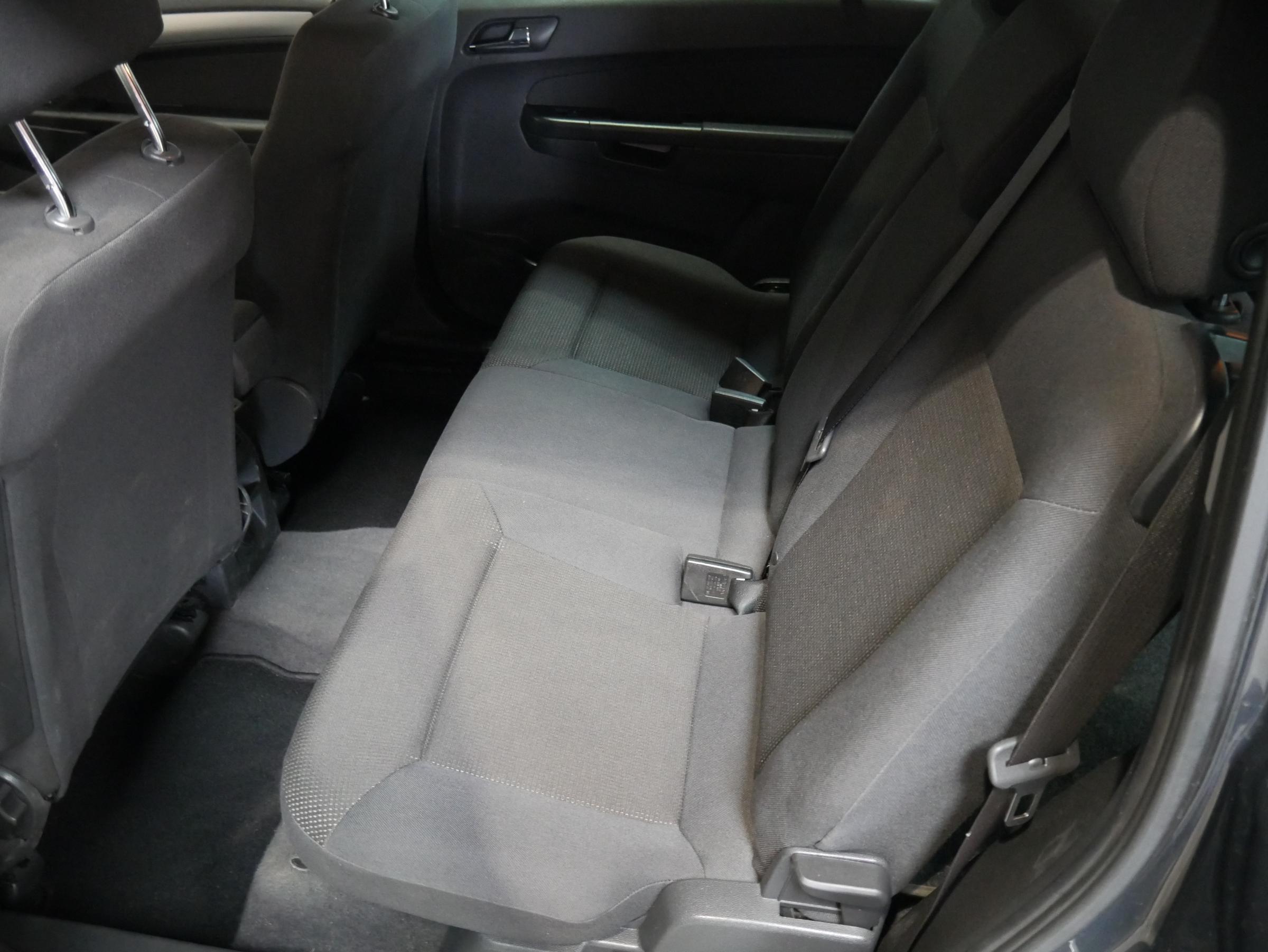 Opel Zafira, 2013 - pohled č. 10